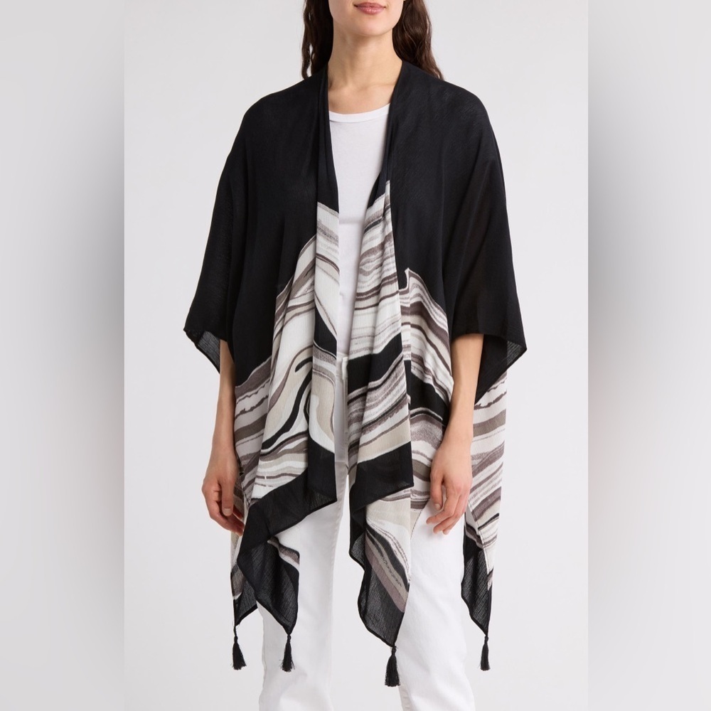 NWT Vince Camuto Wave Stripe Ruana Lightweight dolman wrap Beachy Boho Resort
